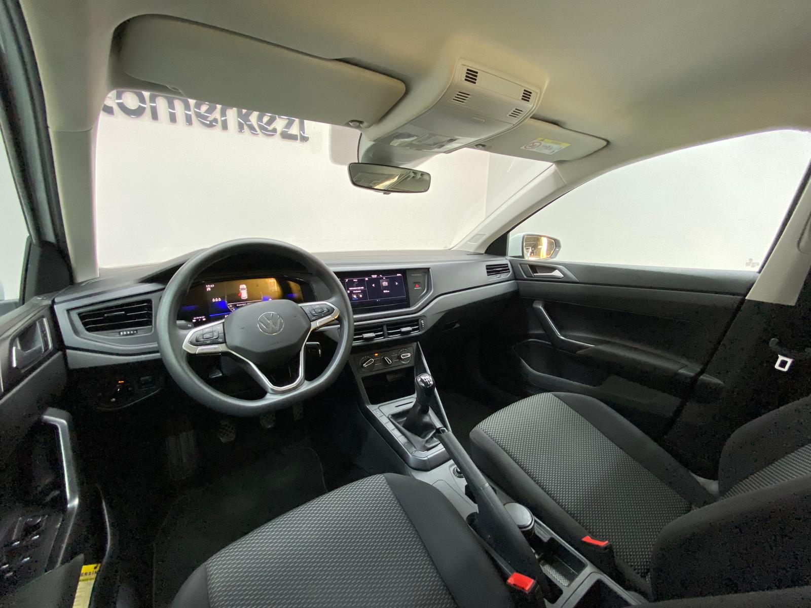 VOLKSWAGEN POLO 16